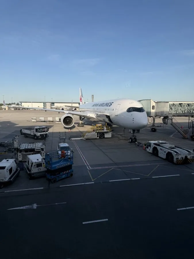 Japan Airlines A350, Paris Charles de Gaulle, 2026